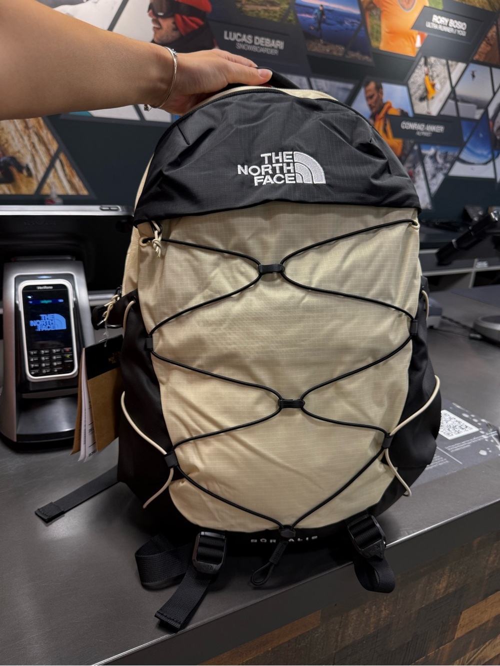 NWT！The North Face unisex Black & Gravel Backpack - Lightweight Daypack
